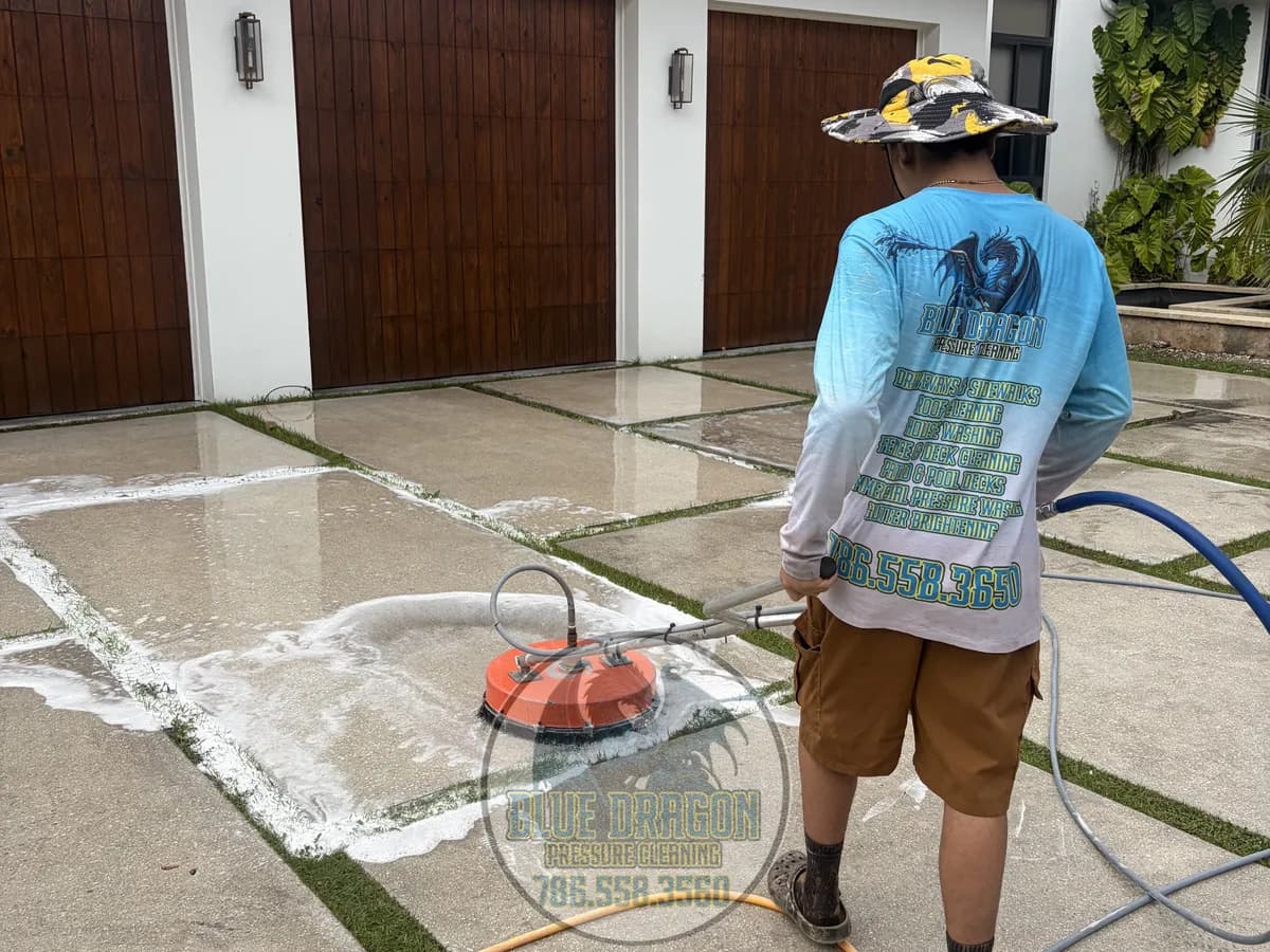 Driveway Cleaning in Miami & Doral | Blue Dragon Pressure Cleaning