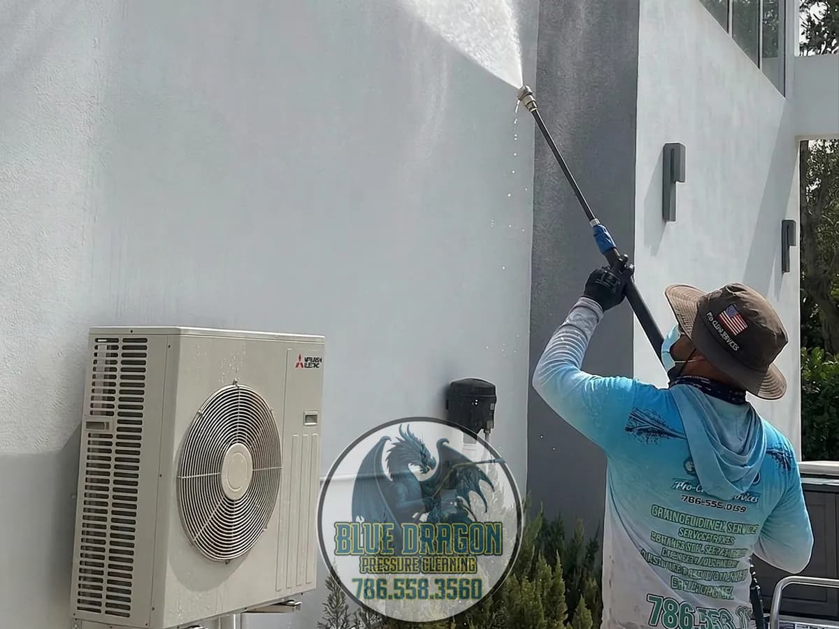 Gentle soft wash house washing on a stucco home in Kendall